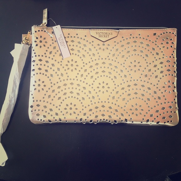 Victoria's Secret Handbags - NWT ROSE GOLD VICTORIAS SECRET LARGE WRISTLET Victoria's Secret Handbags - NWT ROSE GOLD VICTORIAS SECRET LARGE WRISTLET